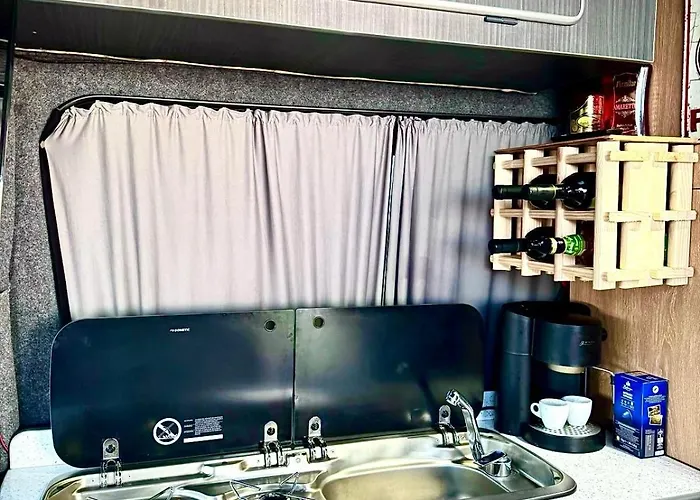 Leoventure Campervan * Tirana